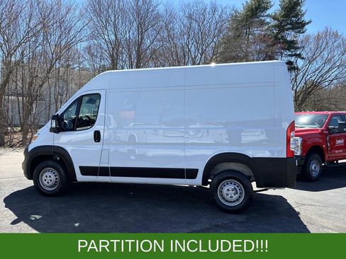 Used 2024 RAM ProMaster 1500 w/ Convenience Group FWD image 4