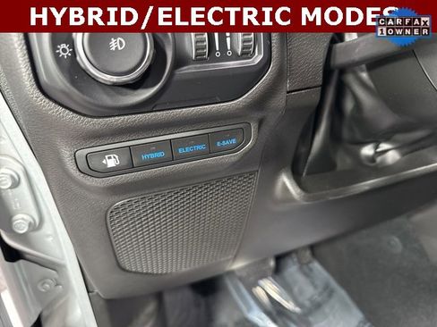 Used 2022 Jeep Wrangler Unlimited Sahara image 7