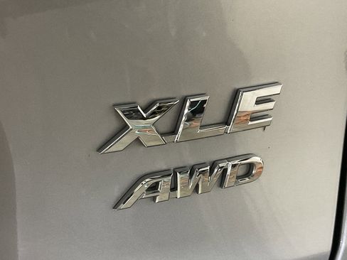 Used 2025 Toyota RAV4 XLE image 7