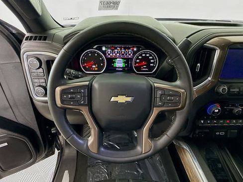 Used 2023 Chevrolet Silverado 2500 High Country w/ Z71 Off-Road Package AWD/4WD image 12