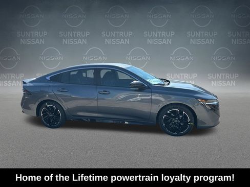 Used 2027 Nissan Sentra SR w/ Floor Mat Package FWD image 7