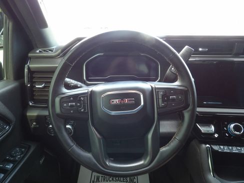 Used 2024 GMC Sierra 2500 AT4 w/ AT4 Premium Plus Package AWD/4WD image 21