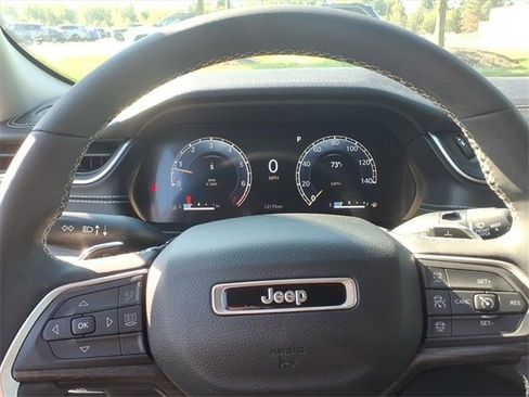 Certified 2023 Jeep Grand Cherokee Limited image 20