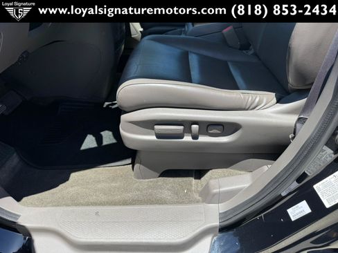 Used 2014 Honda Odyssey Touring image 25