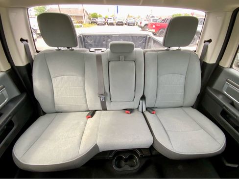 Used 2023 RAM 1500 Classic SLT AWD/4WD image 29