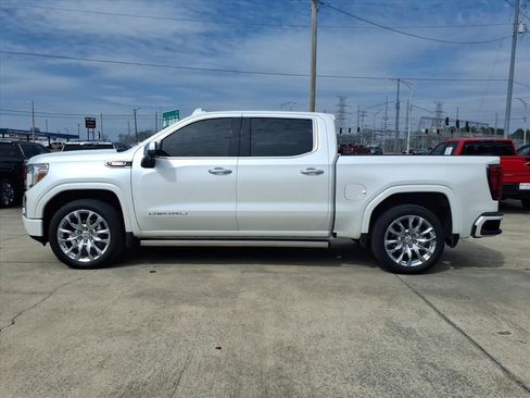 Used 2022 GMC Sierra 1500 Denali w/ Denali Premium Package image 4