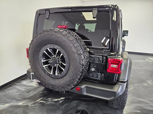 Used 2022 Jeep Wrangler Unlimited Sport AWD/4WD image 22