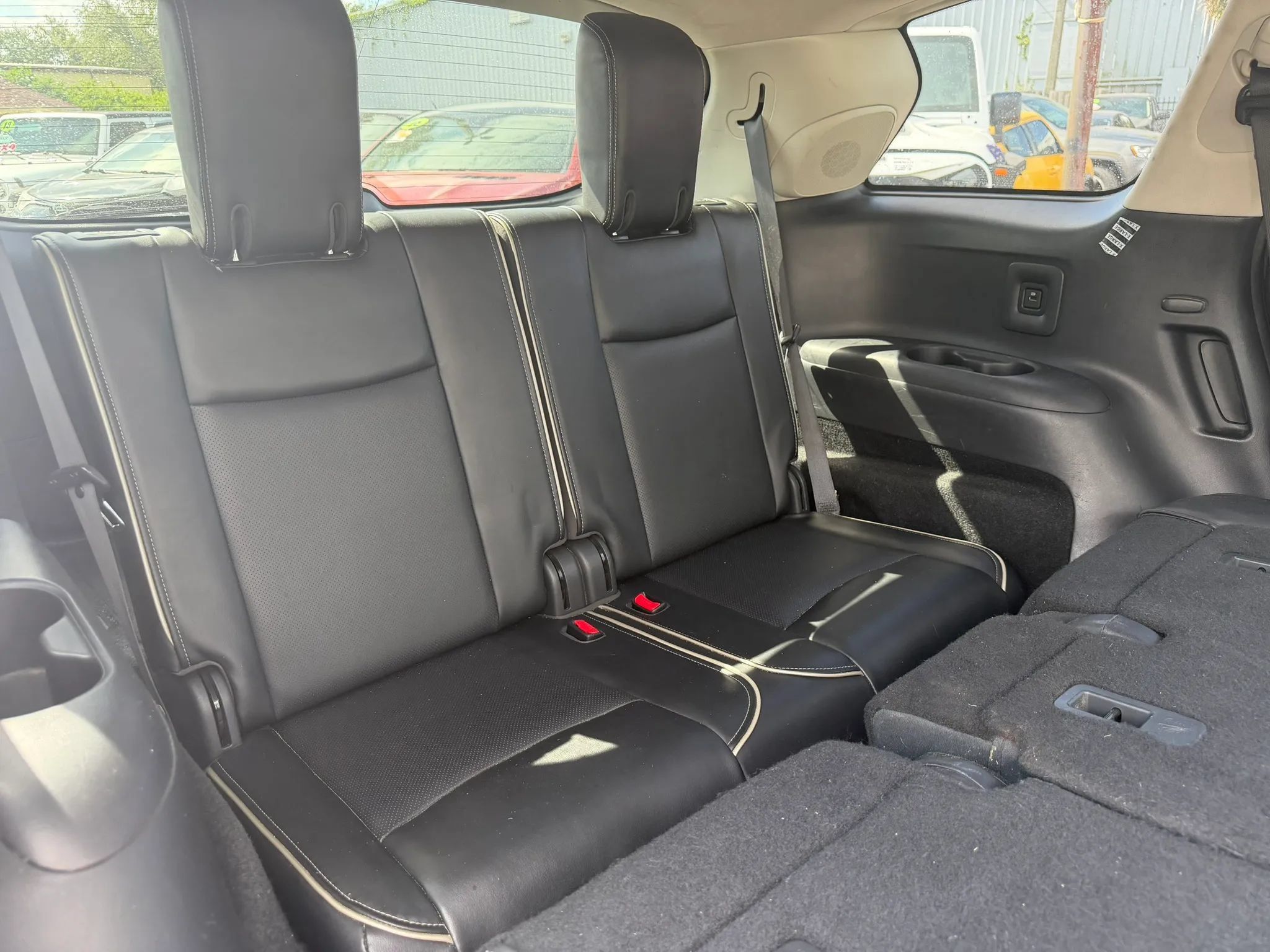 Used 2017 INFINITI QX60 Luxe w/ Premium Plus Package AWD/4WD image 15