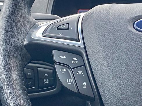 Certified 2024 Ford Edge Titanium w/ Equipment Group 301A image 7