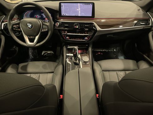 Certified 2023 BMW 530i xDrive 530i xDrive w/ Convenience Package image 16