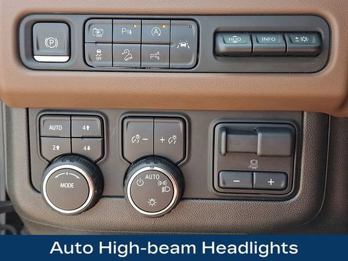 Used 2023 Chevrolet Tahoe High Country w/ Advanced Technology Package AWD/4WD image 9