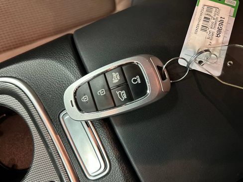 Used 2023 Hyundai Santa Fe SEL FWD image 20