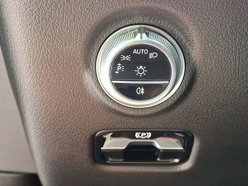 Used 2024 Mercedes-Benz C 300 4MATIC Sedan image 27