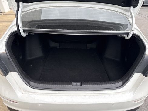 Used 2023 Honda Accord Touring image 7