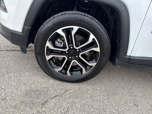 Used 2023 Jeep Compass Limited image 37