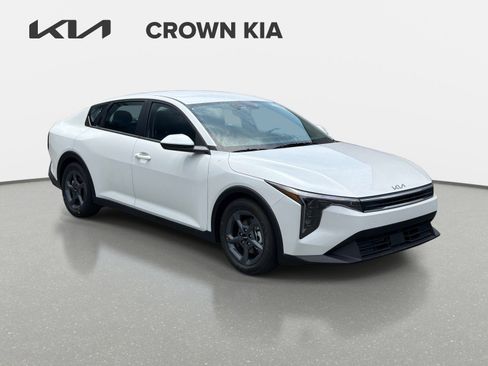 New 2026 Kia K4 FWD image 3