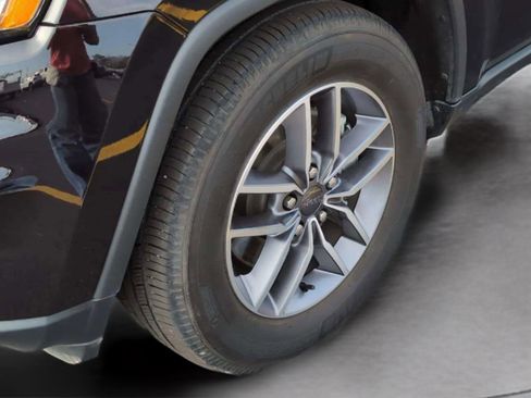 Used 2021 Jeep Grand Cherokee Limited image 10