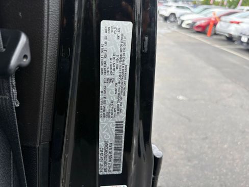 Used 2025 Jeep Wrangler Unlimited Sport AWD/4WD image 28