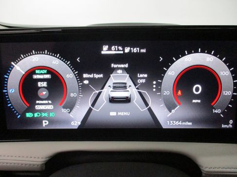 Used 2023 Nissan Ariya AWD image 21