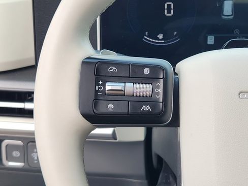 Used 2025 Hyundai Santa Fe SEL image 26