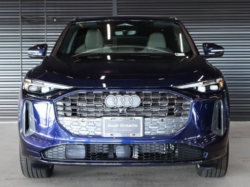 New 2025 Audi Q5 Prestige image 12