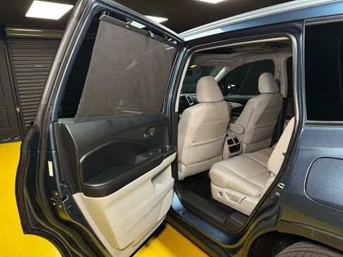 Used 2016 Honda Pilot Touring image 18