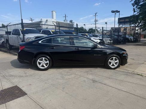 Used 2016 Chevrolet Malibu LS FWD image 4