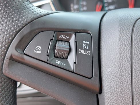 Used 2022 Chevrolet Trax LS w/ Tint and Cruise Package image 17