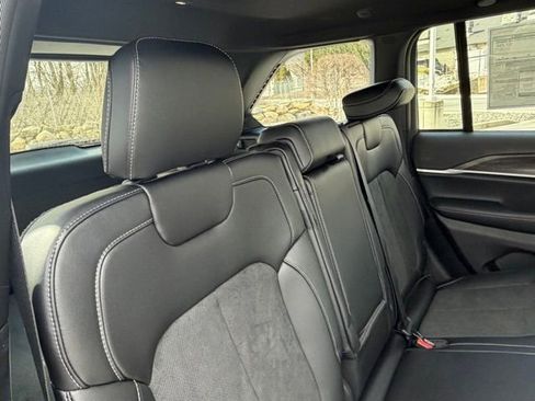 New 2026 Jeep Grand Cherokee Altitude image 31