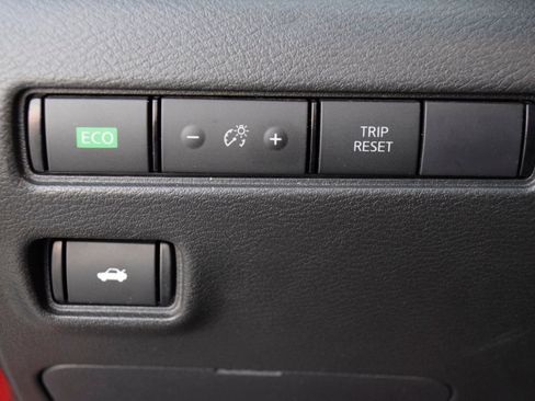 Used 2024 Nissan Sentra SV image 17