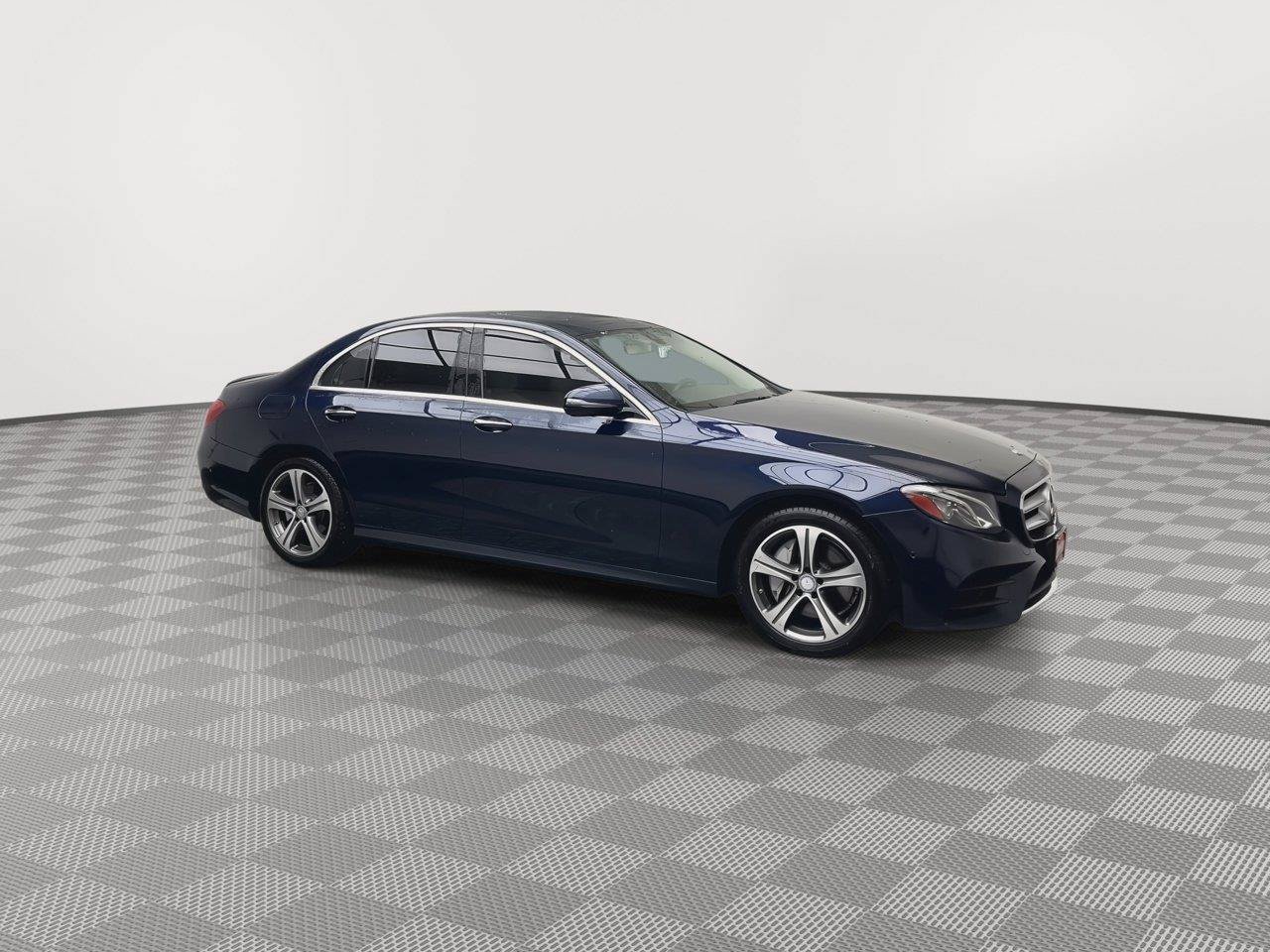 Used 2017 Mercedes-Benz E 300 4MATIC image 40