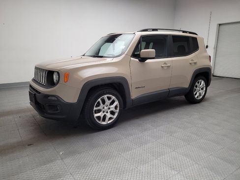 Used 2015 Jeep Renegade Latitude image 2