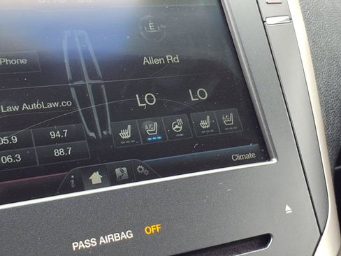 Used 2016 Lincoln MKZ Hybrid w/ Equipment Group 600A Reserve FWD image 5