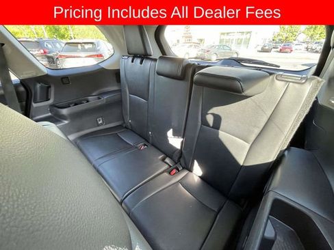Used 2024 Toyota Grand Highlander AWD image 18