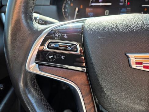 Used 2019 Cadillac XTS image 26