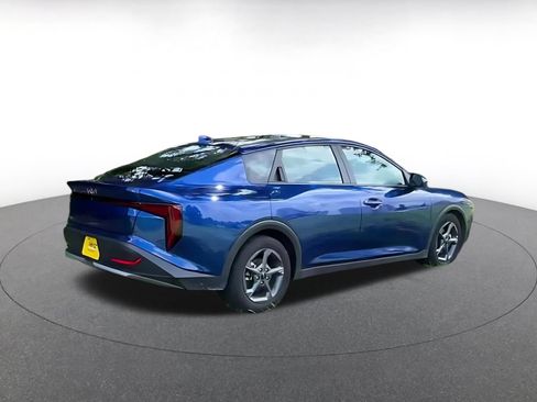 Used 2025 Kia K4 FWD image 12