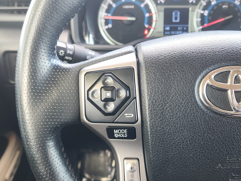 Used 2016 Toyota 4Runner 4WD image 17