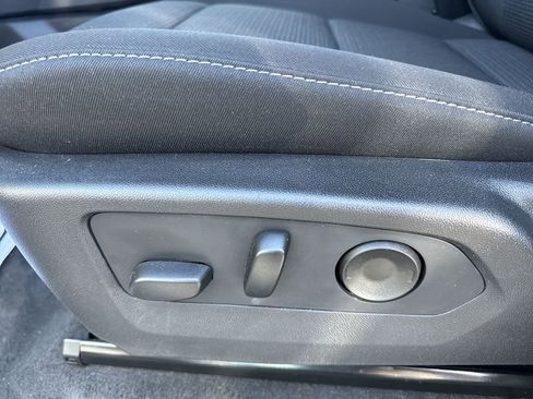 New 2026 GMC Canyon Elevation w/ Convenience Package RWD image 18