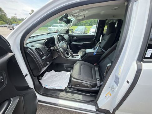 Certified 2022 Chevrolet Colorado LT w/ Fleet Safety Package image 11