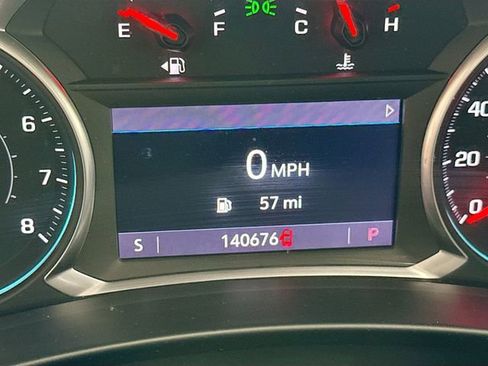 Used 2019 Chevrolet Equinox Premier FWD image 13