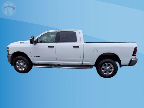 Used 2025 RAM 2500 Big Horn AWD/4WD image 5
