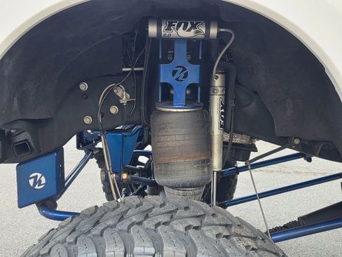 Used 2018 Ford F250 Platinum w/ Platinum Ultimate Package image 43