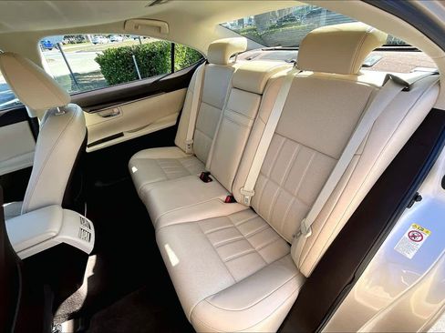 Used 2017 Lexus ES 350 image 21