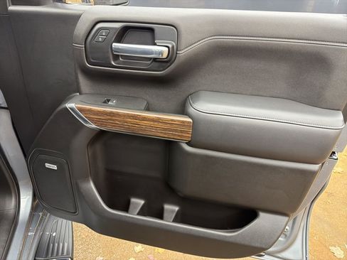 Used 2021 Chevrolet Silverado 1500 High Country image 26