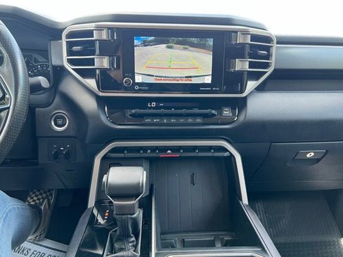 Used 2022 Toyota Tundra SR5 RWD image 9