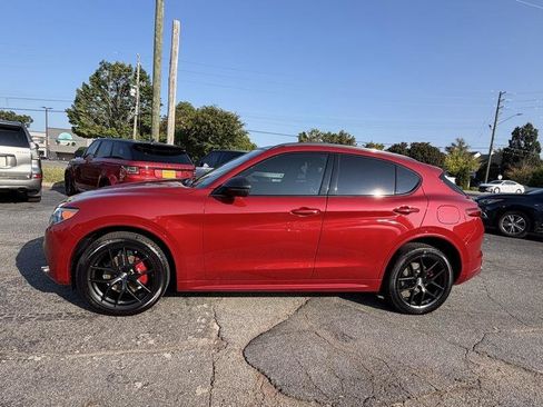 Used 2021 Alfa Romeo Stelvio Ti w/ Premium Package AWD/4WD image 6