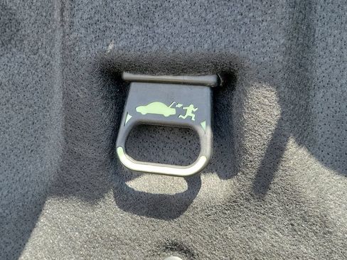 Used 2021 Chevrolet Camaro LS RWD image 12