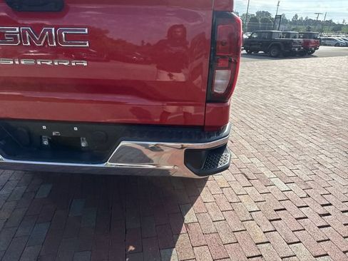 Used 2025 GMC Sierra 1500 Pro w/ Convenience Package RWD image 12