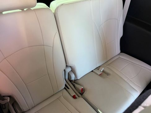 Used 2024 Buick Enclave Essence w/ Experience Buick Package image 16