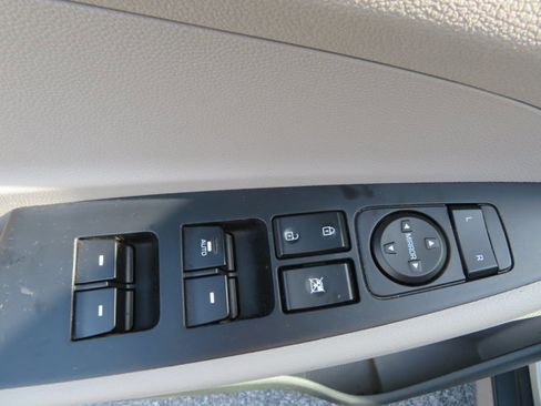 Used 2017 Hyundai Tucson SE image 20